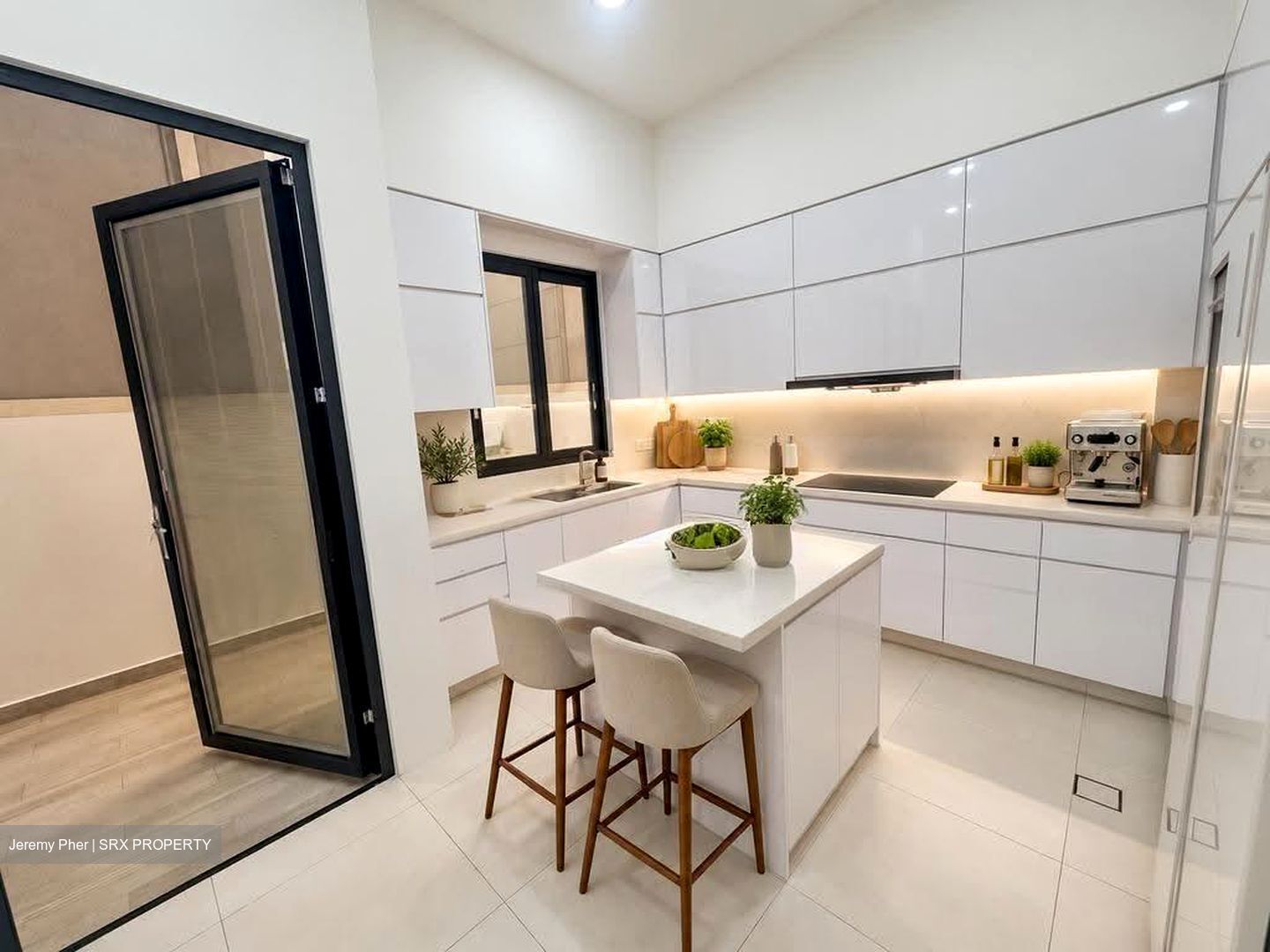 Charlton Park (D19), Terrace #622712871